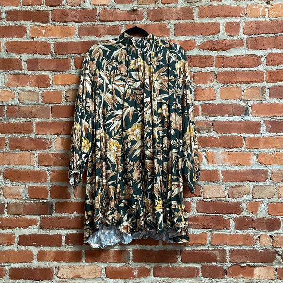 COPY - H&M mini a line dress - Picture 1 of 5